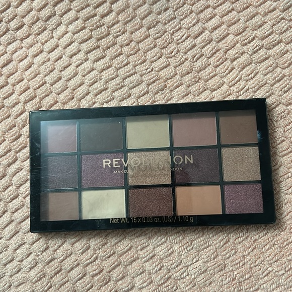 Revolution Eye Shadow Palettes
Set of 3 - Picture 2 of 7
